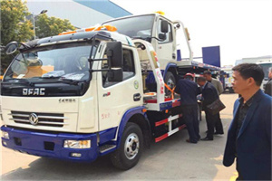 江城汽车道路救援拖车价格